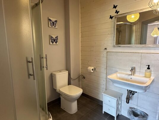 MOTYLE - Galeria, zdjęcie: pokoje nad jeziorem Serwy - SIRVIS - Suwalszczyzna