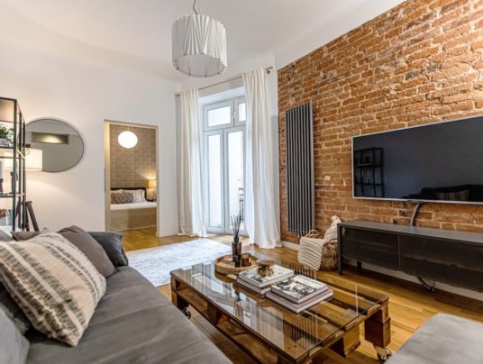 Metamorfoza - stara kamienica, zdjęcie: Ch1