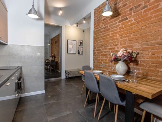 Metamorfoza - stara kamienica, zdjęcie: Ch K2