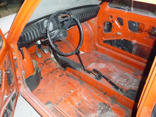 SIRVIS-owe podróże w czasie, zdjęcie: renowacja malucha - SIRVIS - Suwalszczyzna