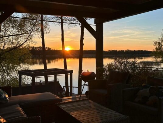 SIRVIS teren, zdjęcie: zachód słońca z altany - SIRVIS - jezioro Serwy - Suwalszczyzna