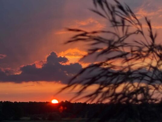 SIRVIS teren, zdjęcie: zachód słońca - SIRVIS - jezioro Serwy - Suwalszczyzna